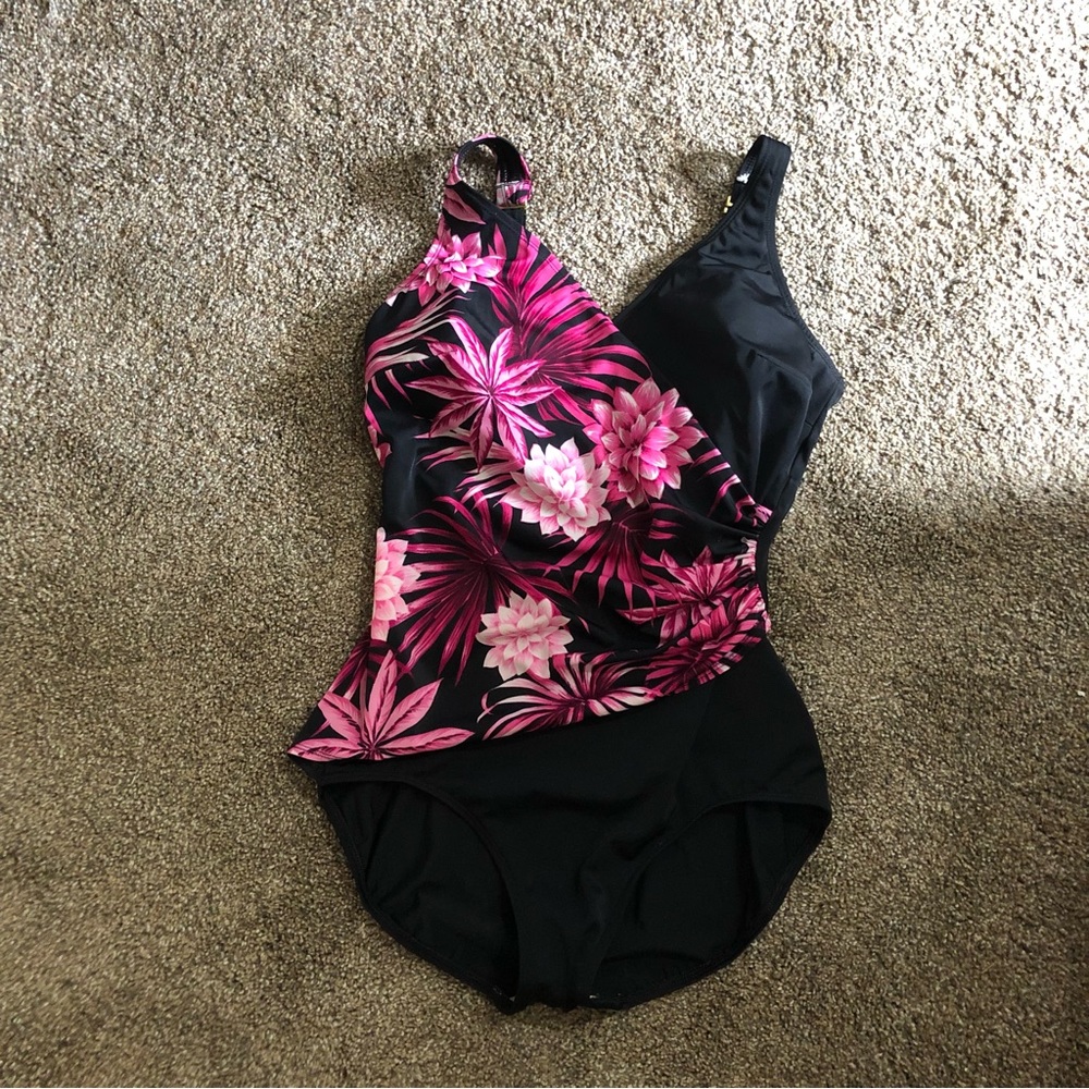 Roxanne Bra Sized Swimsuit Black with Pink Floral 20 44D